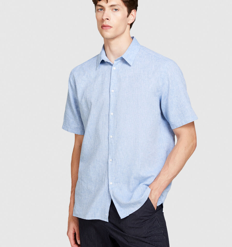 Short sleeve shirt in linen blend - men's regular fit shirts - Light Blue | Sisley image number 4